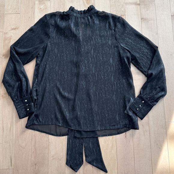 Soaked in Luxury Bowie Blouse - Picture 4 of 9